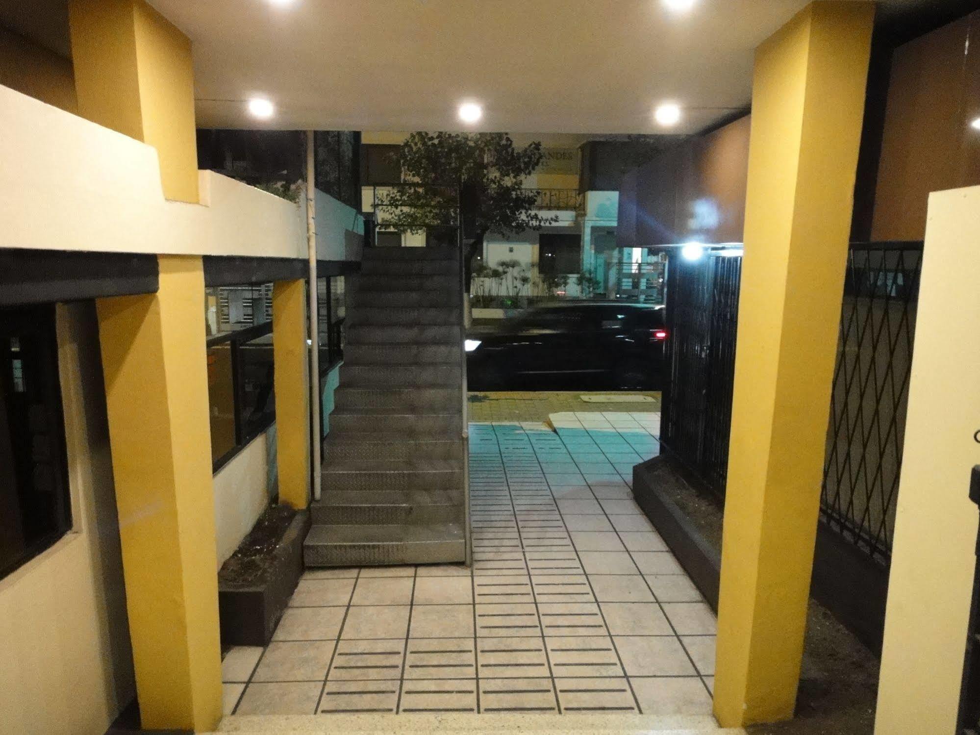Alston Inn Hotel Quito Kültér fotó